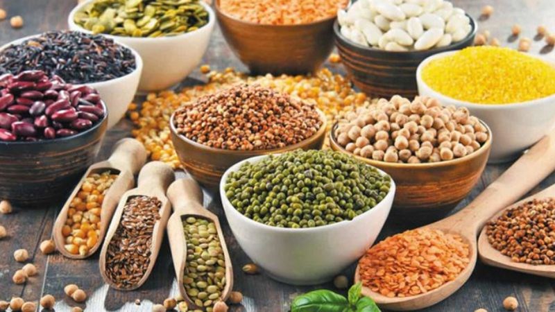 Không nên sử dụng các loại đậu và hạt khi đang mắc sùi mào gà.