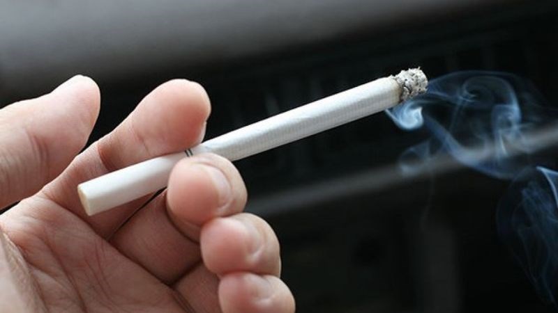 Hút thuốc có thể làm tăng nguy cơ mắc sùi mào gà.