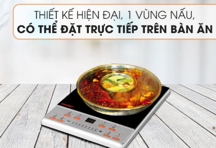 Bếp từ Comfee CI-BD2020B có thiết kế đơn giản với nền đen viền họa tiết bắt mắt