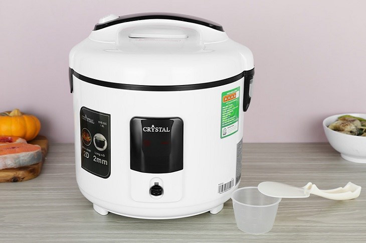 Nồi cơm điện nắp gài Crystal 1.8 lít BXB-50C đi kèm xửng hấp dùng hấp bánh bao, rau củ tiện lợi