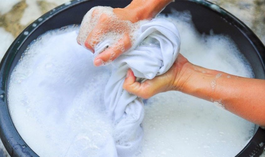 Cách giặt gối bằng tay