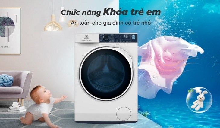 Máy giặt Electrolux Inverter 9 kg EWF9024P5WB trang bị chức năng khóa trẻ em giúp phòng tránh trẻ nhỏ nghịch phá