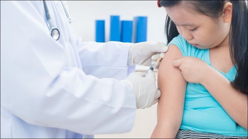 Tiêm vắc-xin là biện pháp tốt nhất để phòng ngừa sốt siêu vi