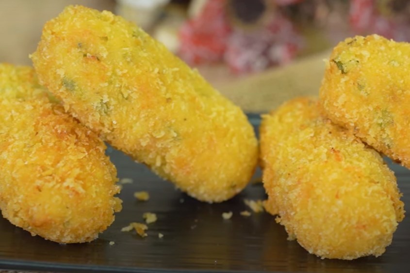 Cách làm bánh gà cho bé với phô mai béo ngậy