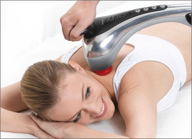 Máy massage cầm tay Beurer MG100 được tích hợp 5 chế độ massage và đèn hồng ngoại, mang lại hiệu quả chăm sóc sức khỏe vượt trội