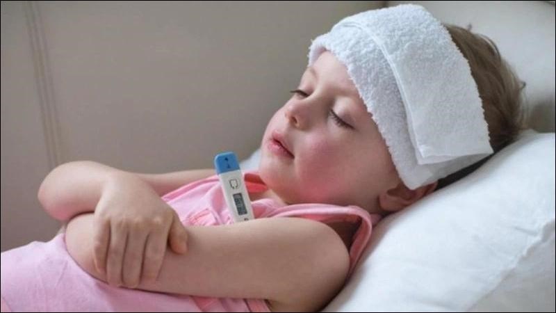 Hoàng liên sắc chung với một số vị thuốc khác trị cam nhiệt cho trẻ