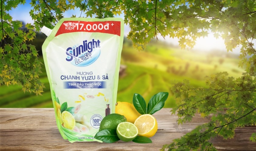 Nước lau sàn Sunlight hương chanh yuzu và sả túi 1.99 lít