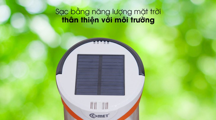 Đèn sạc năng lượng mặt trời Comet CRL3103S được thiết kế cổng sạc năng lượng mặt trời thân thiện với môi trường
