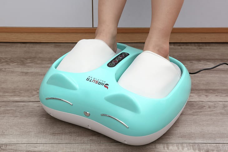 Sử dụng máy massage chân HASUTA HMF-250 (Màu xanh) giúp cải thiện hệ thống lưu thông và tuần hoàn máu