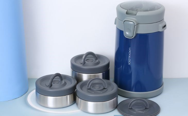 Bộ bình đựng thức ăn giữ nhiệt inox Lock&Lock LHC8039BLU với kiểu dáng hiện đại cùng tông màu xanh trang nhã