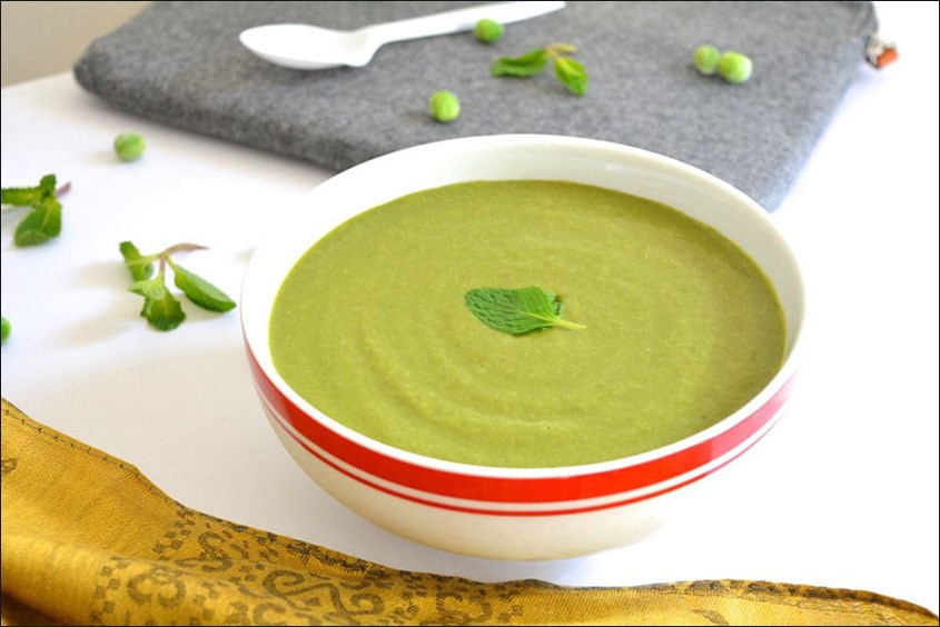 cháo chim cút cho bé với cải xanh