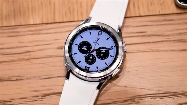Galaxy Watch 6 Classic vẫn giữ nguyên các phím bấm