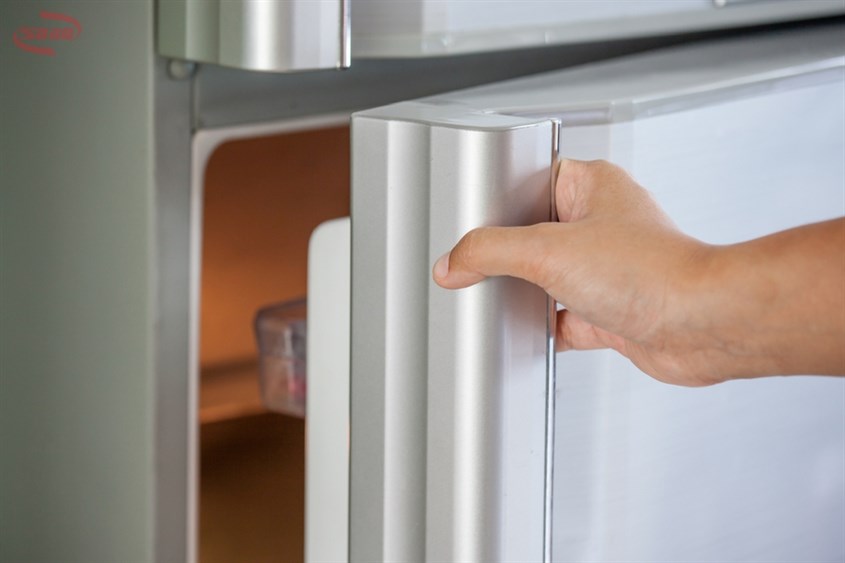 Nếu vấn đề khiến tủ lạnh Sharp không lạnh là do không đóng kín cửa tủ thì bạn cần lưu ý kiểm tra kỹ càng khi rời đi