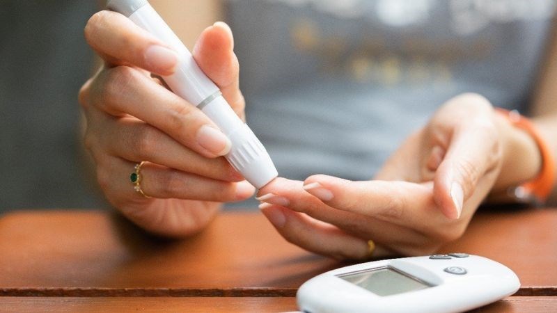 Bệnh nhân tiểu đường cần cân nhắc lượng calo mà bánh xèo cung cấp để tránh đường huyết tăng cao