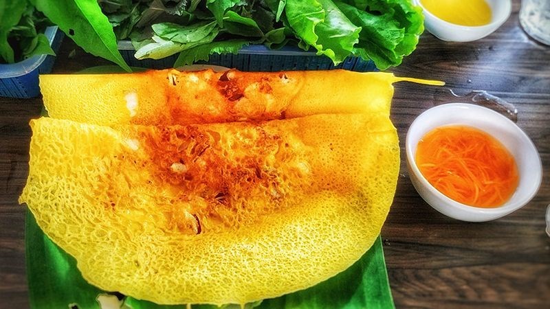Ăn quá nhiều bánh xèo có thể dẫn đến việc tiêu thụ nhiều calo và chất béo không tốt cho sức khỏe