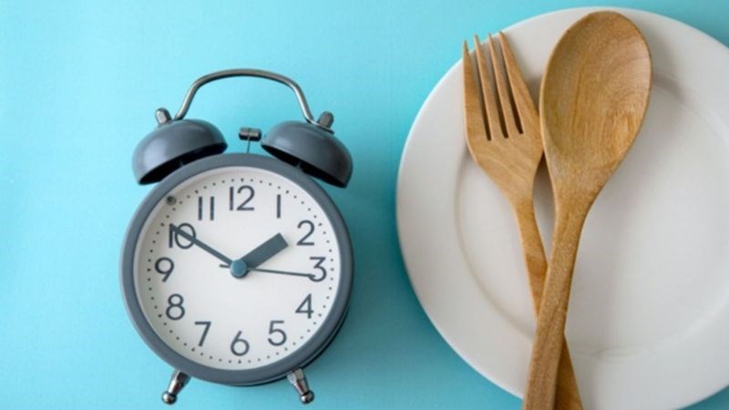 Bạn nên ăn bánh xèo đúng thời điểm để tránh tích tụ mỡ thừa