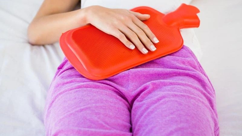 Nhiệt độ ấm, nóng có thể làm giảm cơn đau bụng kinh