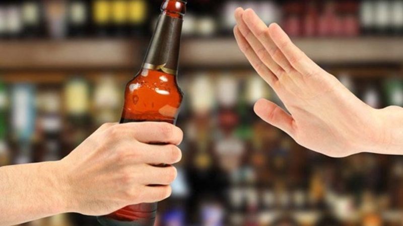 Không nên sử dụng rượu, bia trong kỳ kinh nguyệt