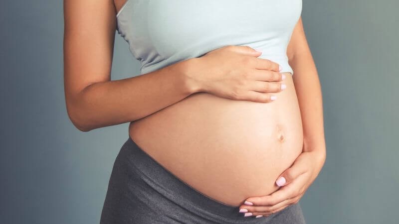 Bà mẹ không nên ăn quá nhiều bánh giò khi đang trong giai đoạn mang thai