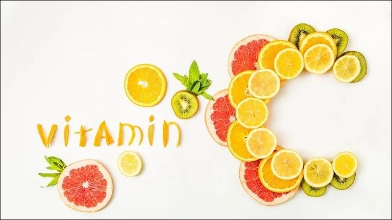 Vitamin C được biết đến như một chất duy trì cân bằng pH cho da hiệu quả