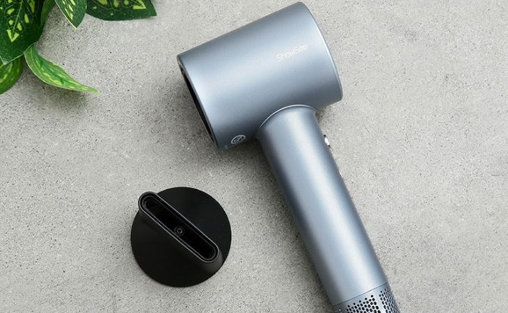Máy sấy tóc 1600W Showsee A18-B hiện đại với bộ lọc đầu vào có thể tháo rời