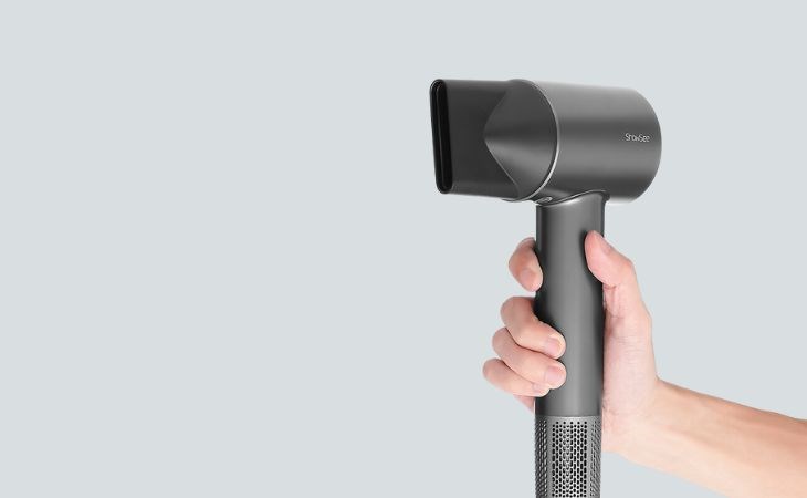 Máy sấy tóc tốc độ cao sẽ phù hợp với người thường xuyên tạo kiểu tóc