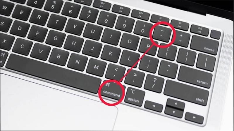 Nhấn tổ hợp phím Ctrl + - (Command + - đối với MacBook) trên bàn phím Nhấn tổ hợp phím Ctrl + - (Command + - đối với MacBook) trên bàn phím