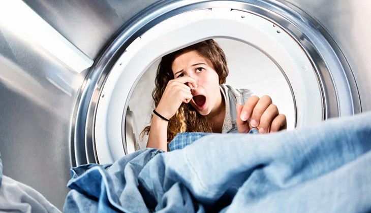 Chế độ Tub Clean này giúp loại bỏ mùi hôi và mang lại hương thơm tươi mát cho máy giặt