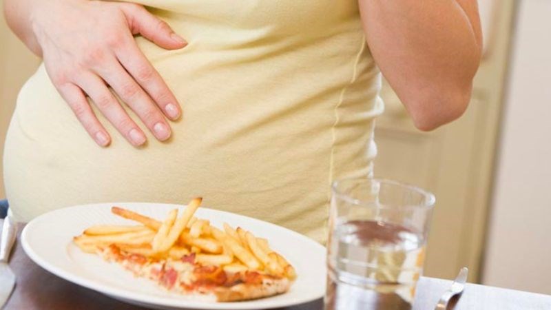Phụ nữ đang mang thai cần thận trọng trong việc ăn khoai tây