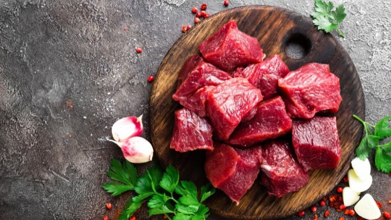 Những loại thịt dai sẽ dễ mắc vào răng và tạo điều kiện cho vi khuẩn phát triển