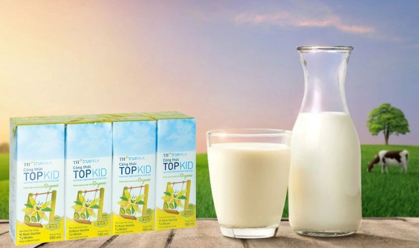 Lốc 4 hộp sữa tươi tiệt trùng TH true MILK Top Kid Organic có đường hương kem vanilla tự nhiên 180 ml (từ 1 tuổi)