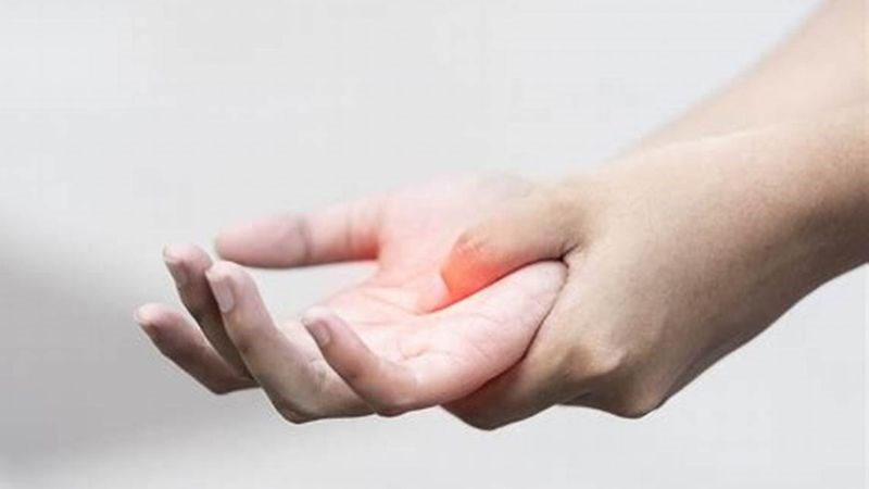 Tổn thương thần kinh ngoại biên gây tê bì và yếu cơ tay chân