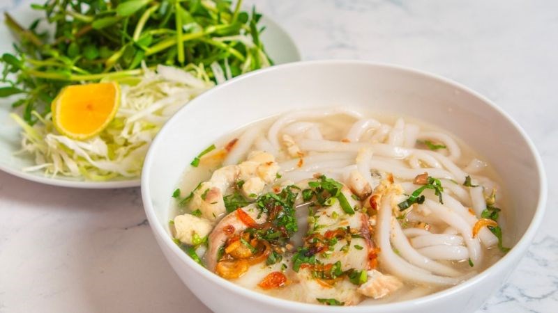 Một phần ăn bánh canh có thể chứa khoảng từ 200 đến 500 calo