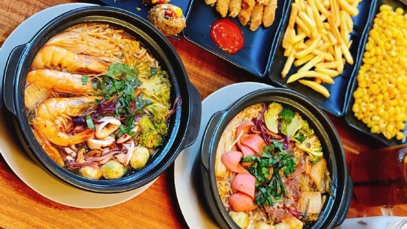 Ăn mì cay vừa phải kết hợp đa dạng chất dinh dưỡng để hỗ trợ hệ tiêu hóa hoạt động hiệu quả