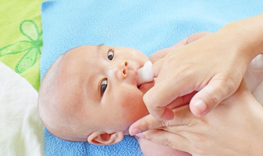 Hướng dẫn sử dụng gạc răng miệng Tottee