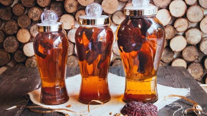 Hoa thuốc phiện cũng có thể được ngâm trong rượu để uống