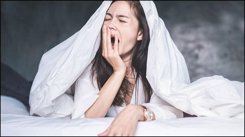Buồn ngủ dữ dội là một tác dụng phụ của cây thuốc phiện