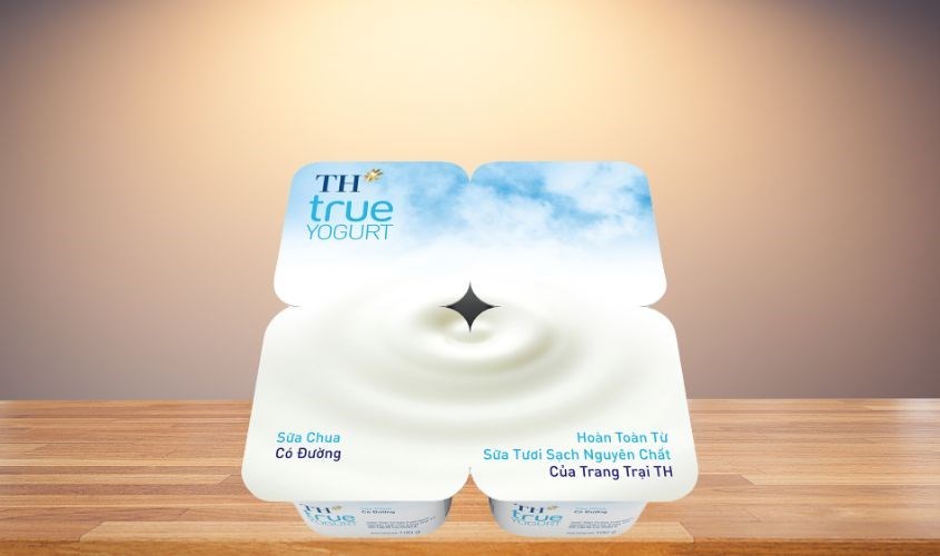 Lốc 4 hộp sữa chua có đường TH true YOGURT 100g (từ 1 tuổi)