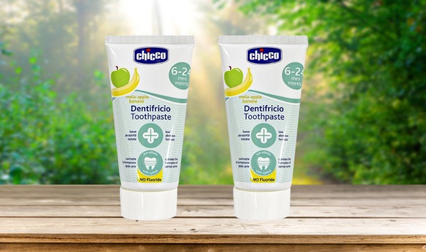 Kem đánh răng Chicco hương chuối và táo 50 ml