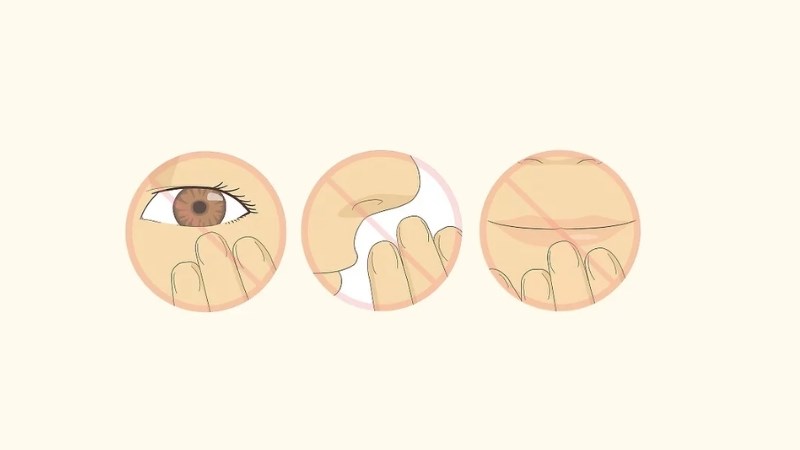 Hạn chế cho trẻ đưa tay lên mắt, mũi hoặc miệng