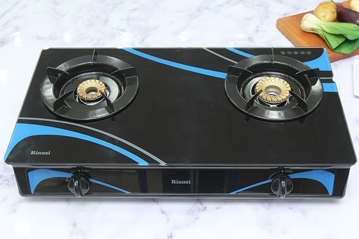 Bếp ga đôi Rinnai RV-3715GL(BC) có thiết kế đơn giản nhưng không kém phần sang trọng với các họa tiết bắt mắt Bếp ga đôi Rinnai RV-3715GL(BC) có thiết kế đơn giản nhưng không kém phần sang trọng với các họa tiết bắt mắt
