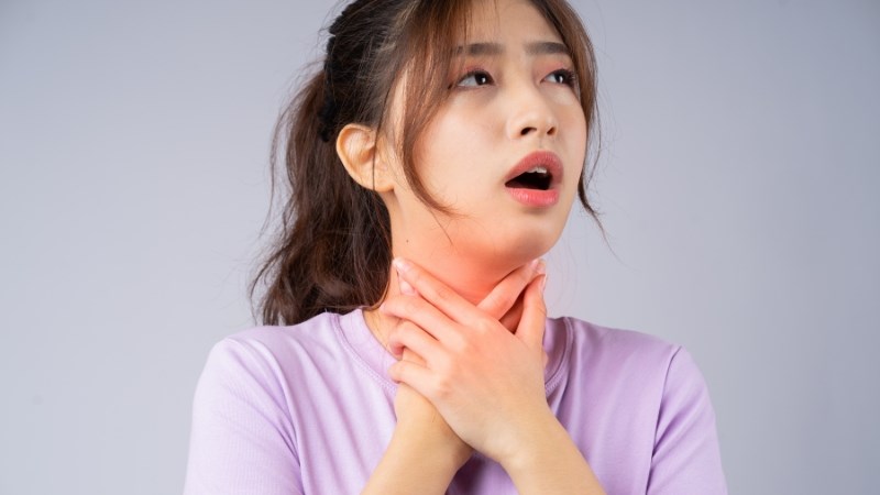 Tinh dầu sả chanh có tác dụng làm giảm triệu chứng khi viêm họng