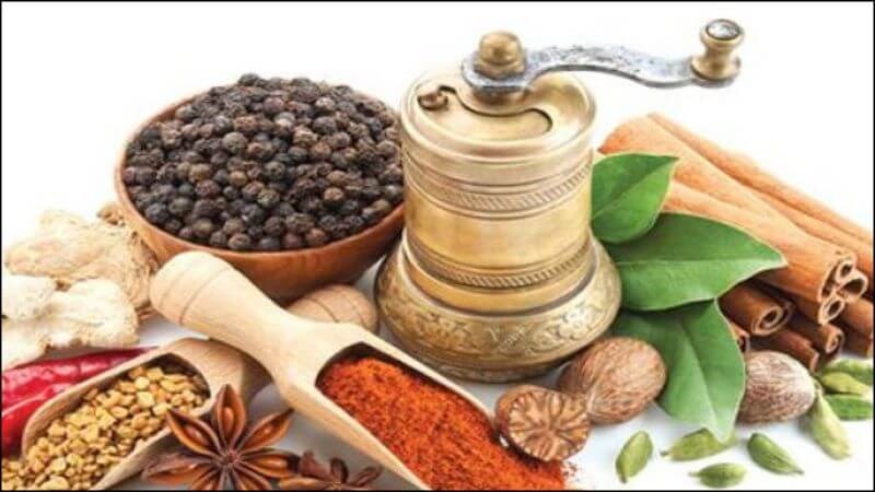 Thực phẩm và đông dược đều có nguồn gốc từ thiên nhiên nên đều có thể sử dụng làm thuốc