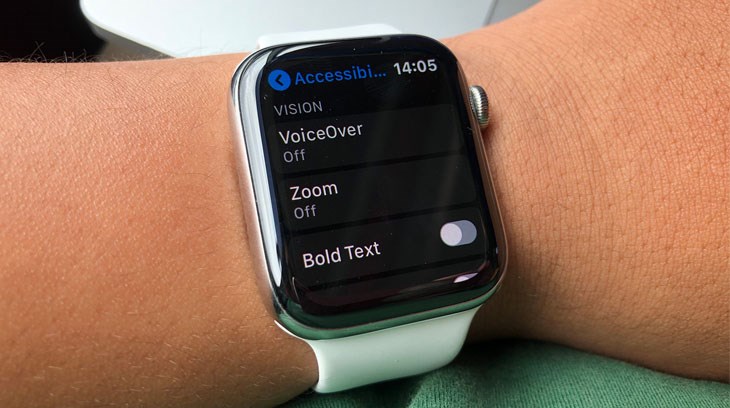 Vào ứng dụng Watch và chọn Trợ năng (Accessibility)