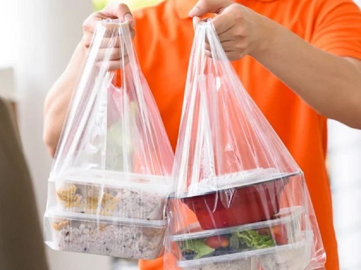 Sử dụng hộp nhựa kém chất lượng sẽ dẫn đến vô sinh ở người lớn và dị tật bẩm sinh cho trẻ nhỏ