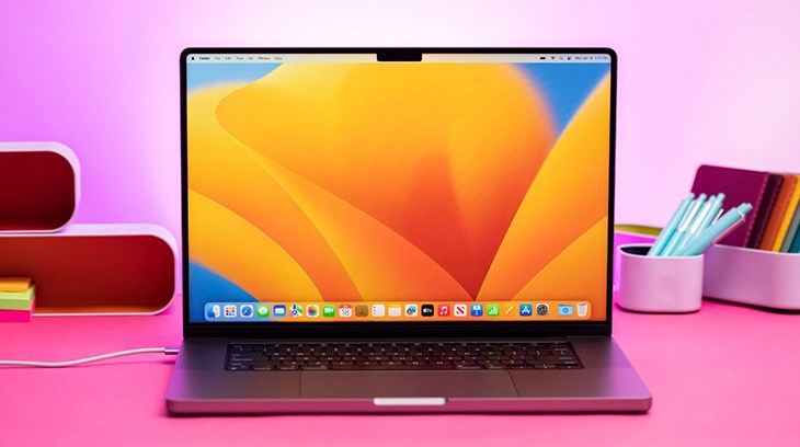 MacBook có thiết kế nhỏ gọn, sang trọng với cấu hình mạnh mẽ