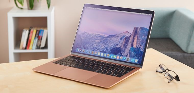 MacBooK là sản phẩm máy tính được sản xuất và phát triển bởi tập đoàn Apple Inc