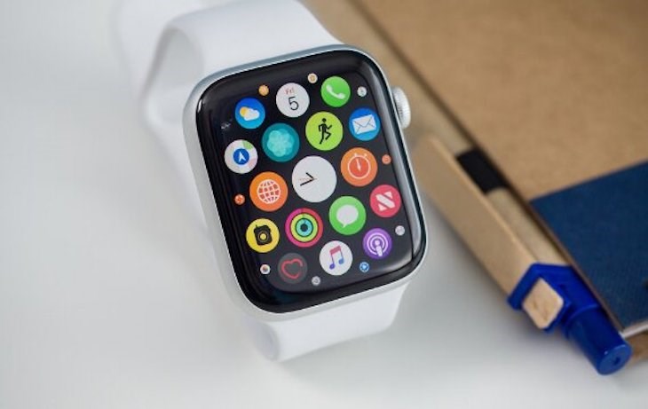 Nếu như pin của Apple Watch bị lỗi hoặc đã lâu không thay cũng sẽ dẫn đến việc thường xuyên bị sập nguồn