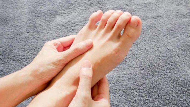Sử dụng rượu có ngâm ngưu tất giúp chữa nhức mỏi tay chân