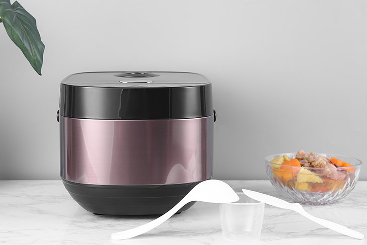 Bạn nên để nồi cơm điện tử AVA 1.8 lít TP40-CT01E ở nơi bằng phẳng